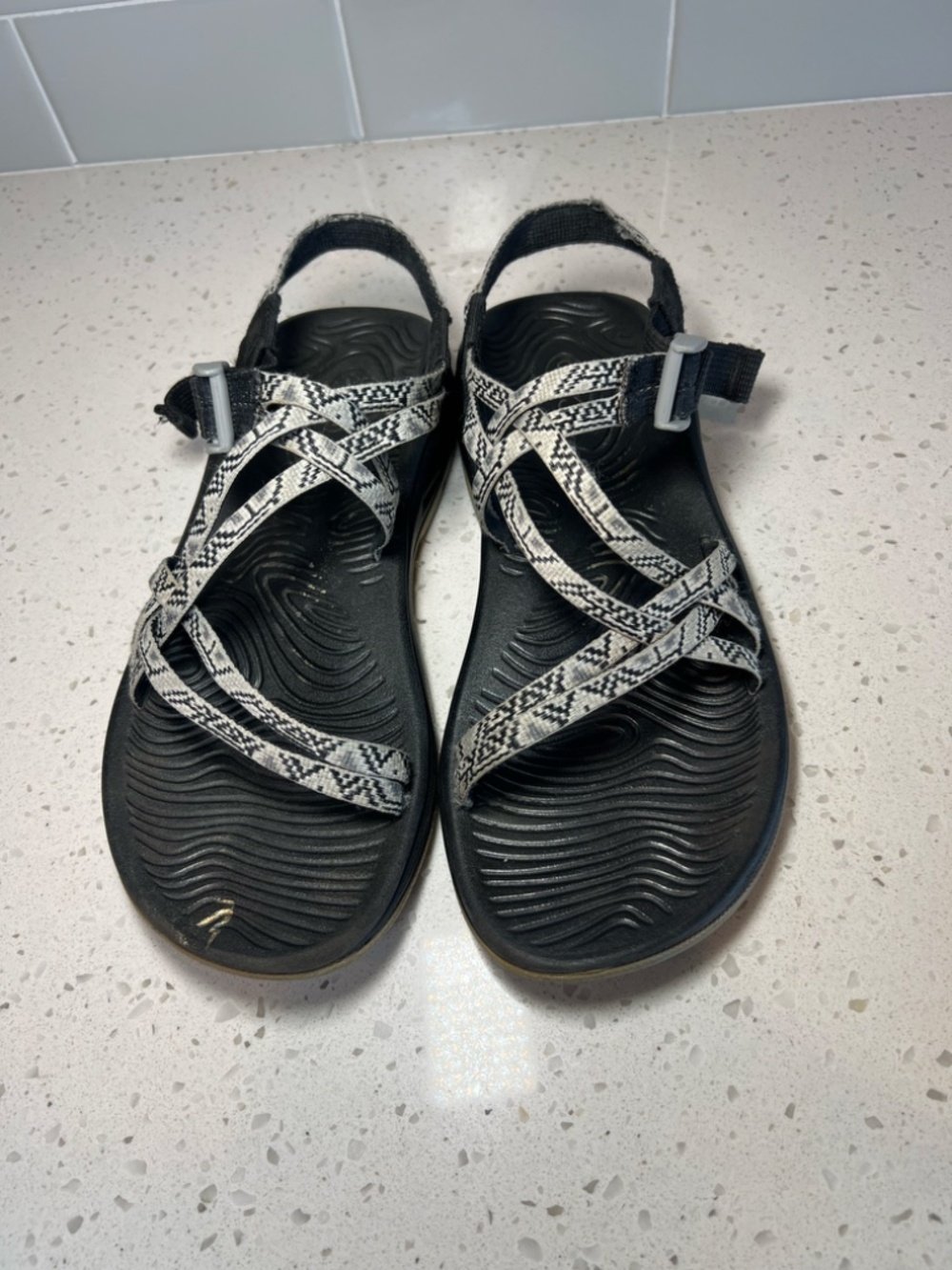 Chaco ZX/2 Cloud Dual Strap Comfort Sandals Gray Black Hiking  WORN Women's Sz 9 - Picture 2 of 16